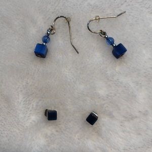 FREE w/ BUNDLE - 2 Pair Blue Earring